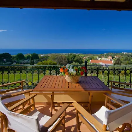 Дом отдыха Sea View Antigone's With Playground Metaxata